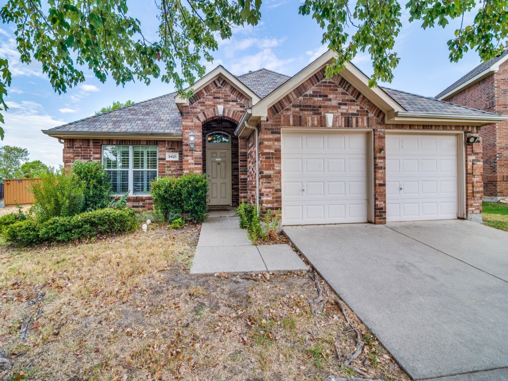 9421 Links Fairway Drive — photo