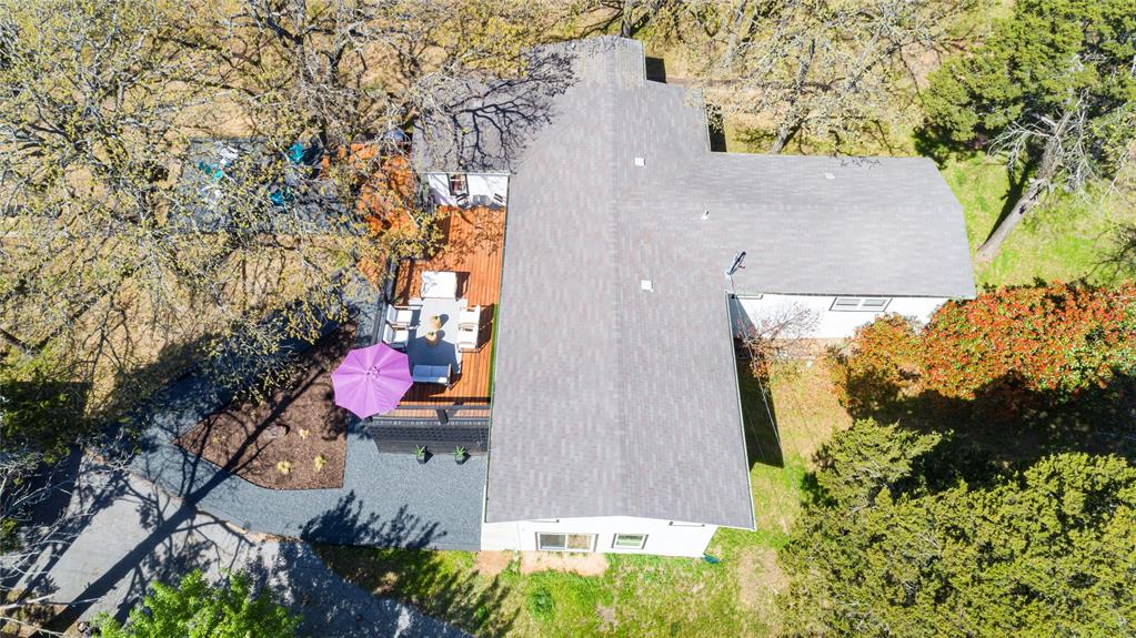 251 Queens Drive — photo