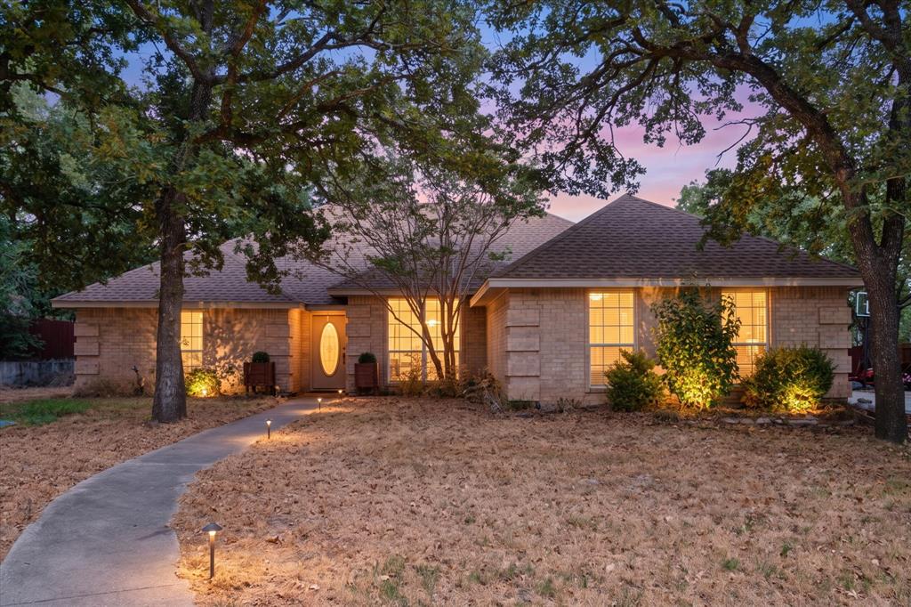 512 Shady Oaks Trail — photo
