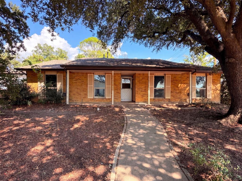 2602 Emberwood Drive — photo