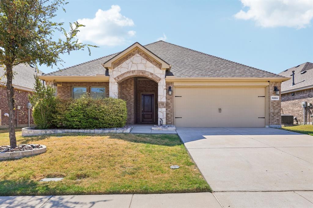 3204 Brazos Drive — photo