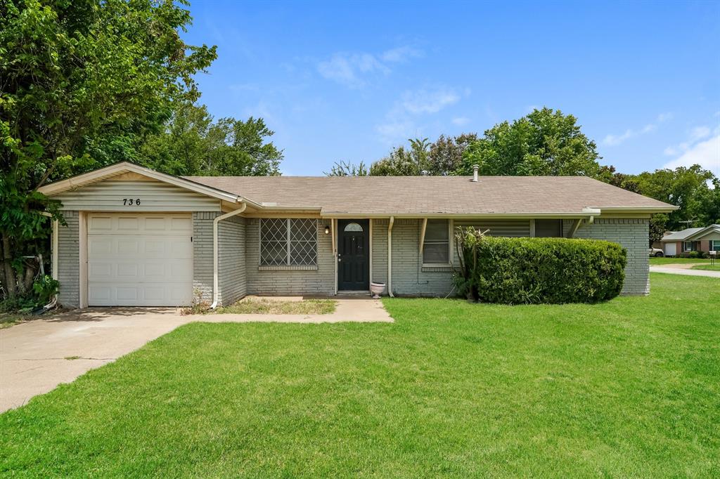 736 Treadwell Drive — photo