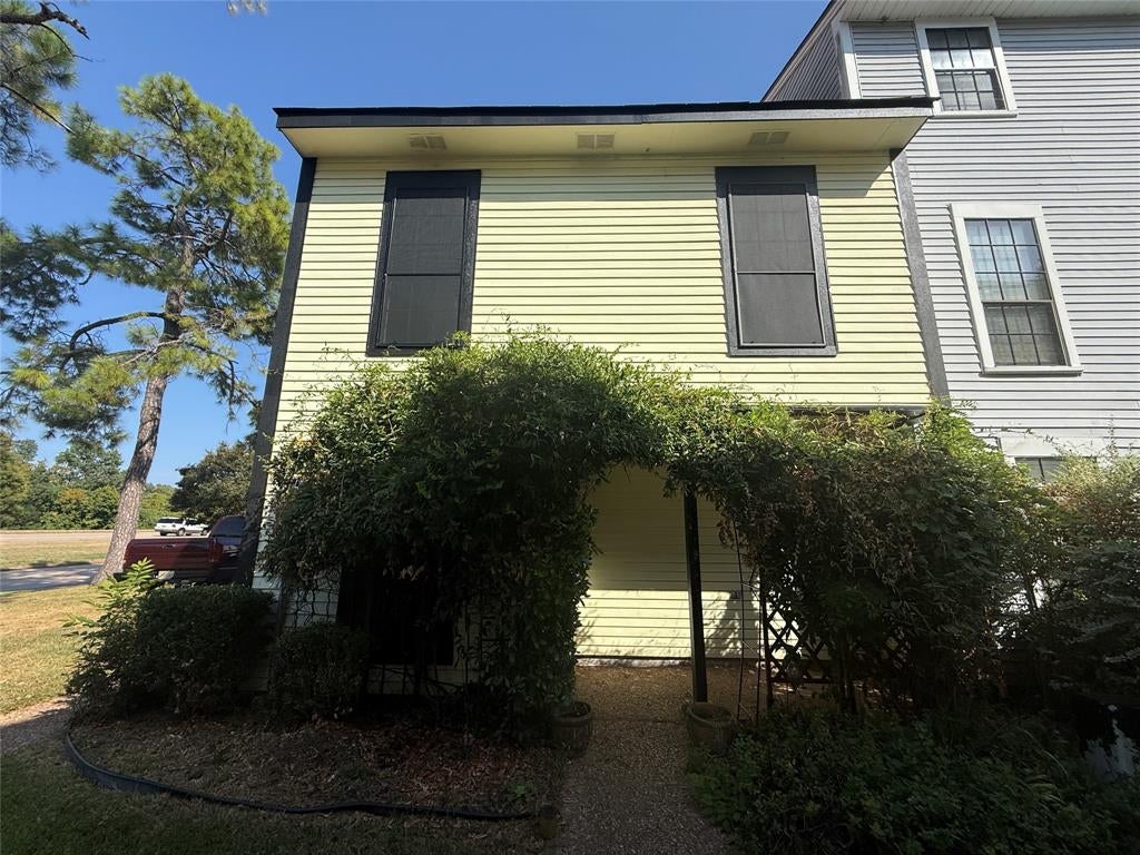 1401 Oden Street 24 — photo