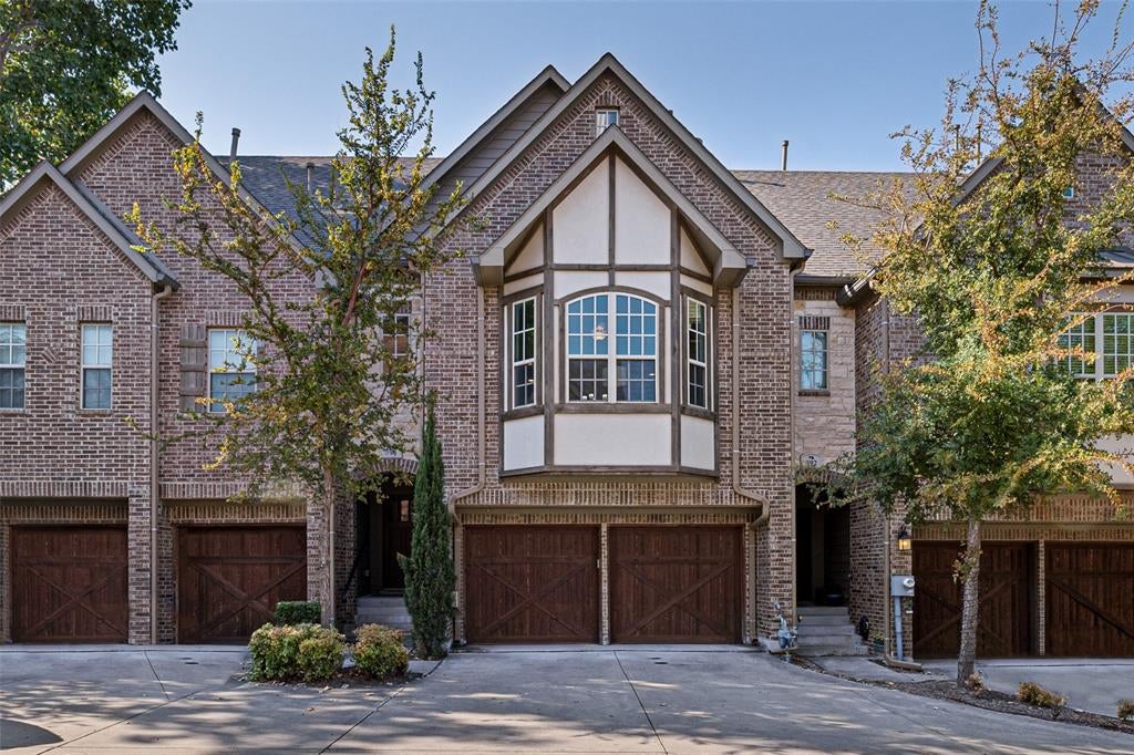 596 Waterloo Drive — photo