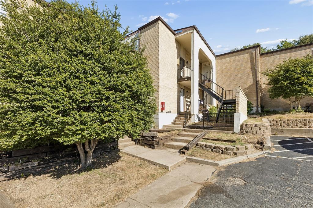 6032 Westridge Lane 212 — photo