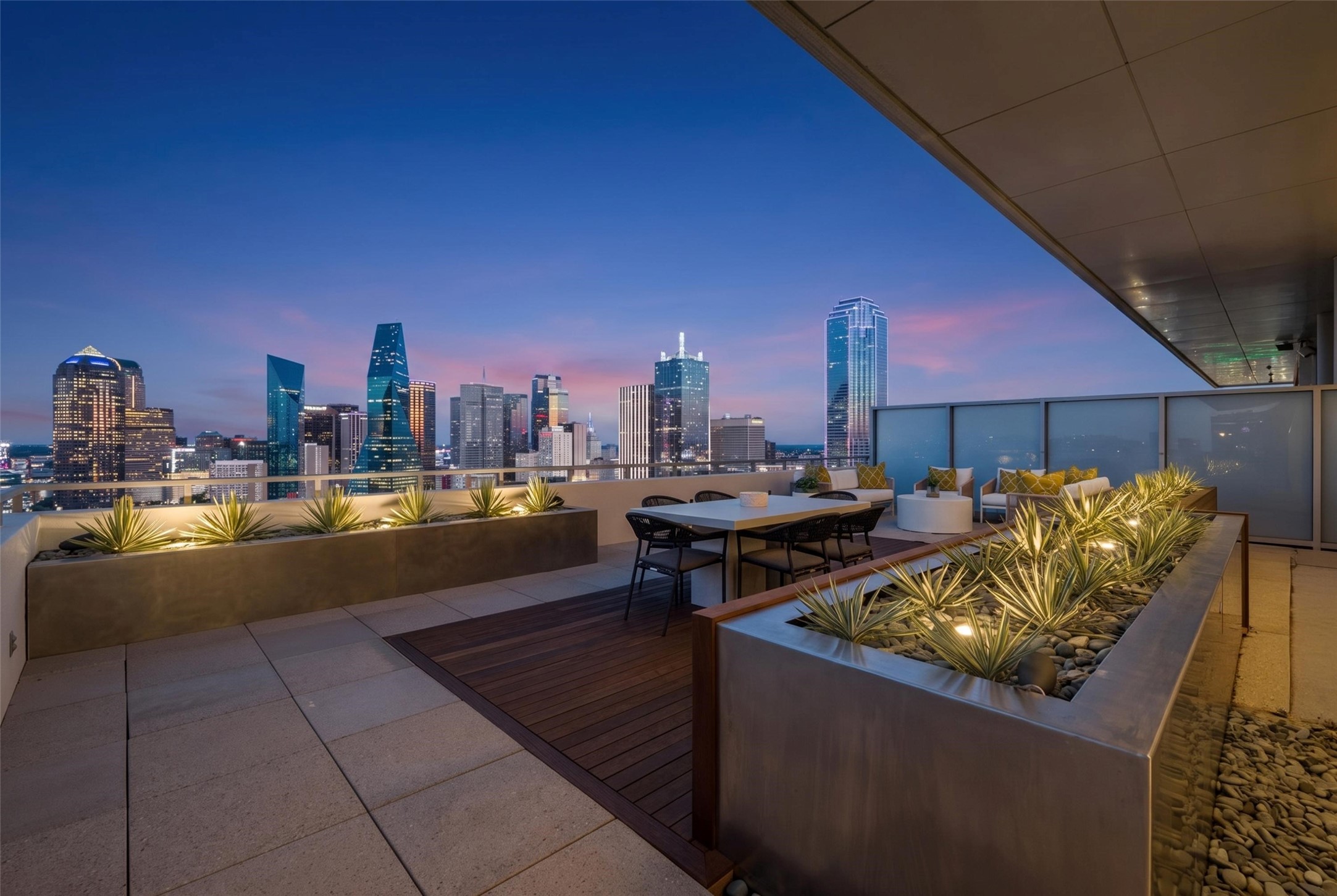 2200 Victory Avenue 2701 — photo