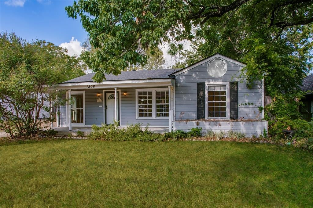 1806 Lakeland Drive — photo
