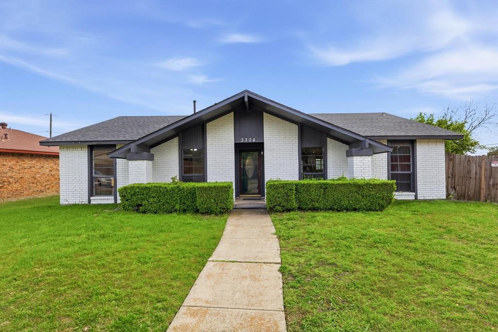 3304 Bellingham Court — photo