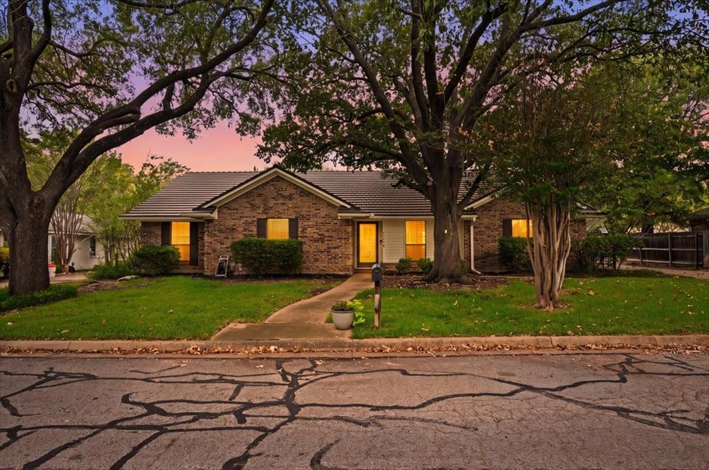 4604 Clay Court Lane — photo