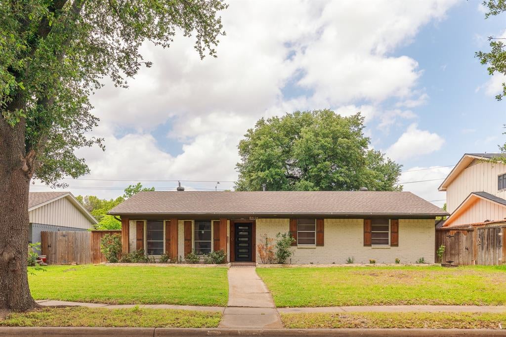 11245 Buchanan Drive — photo