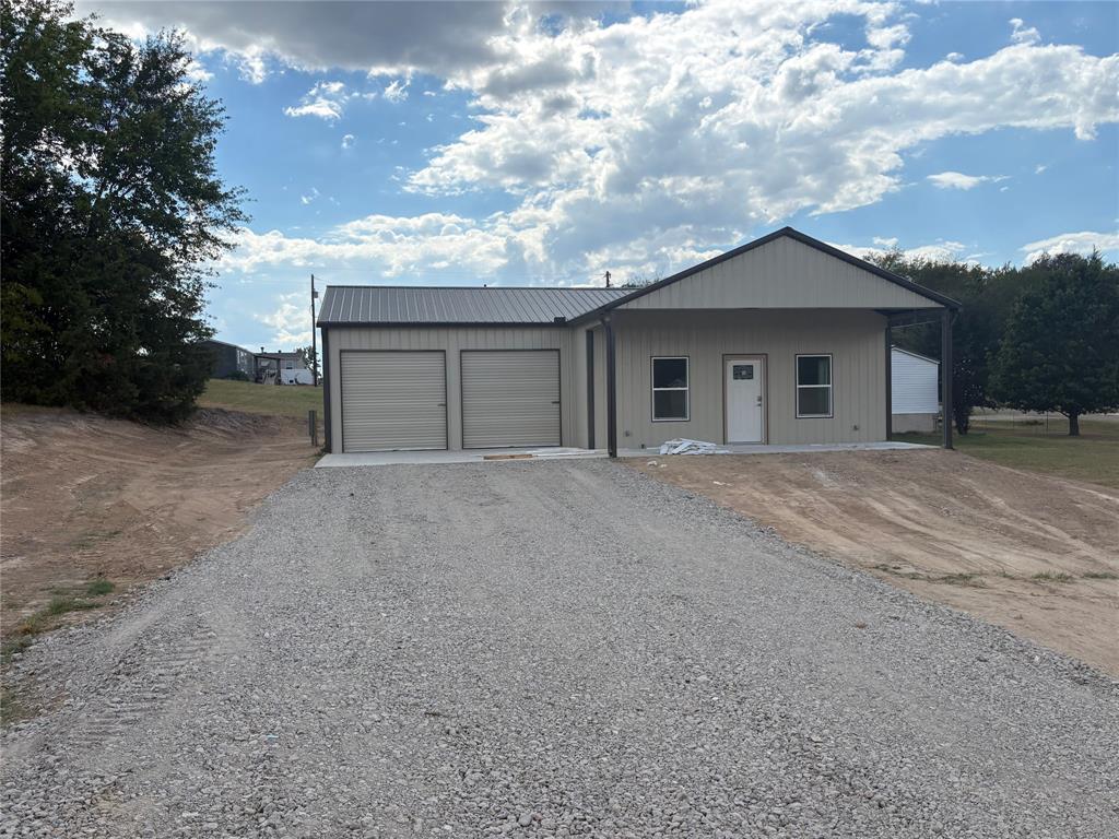 215 Quanah — photo