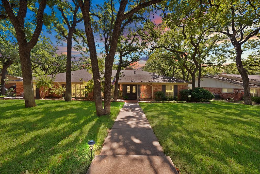 3008 Cambridge Drive — photo