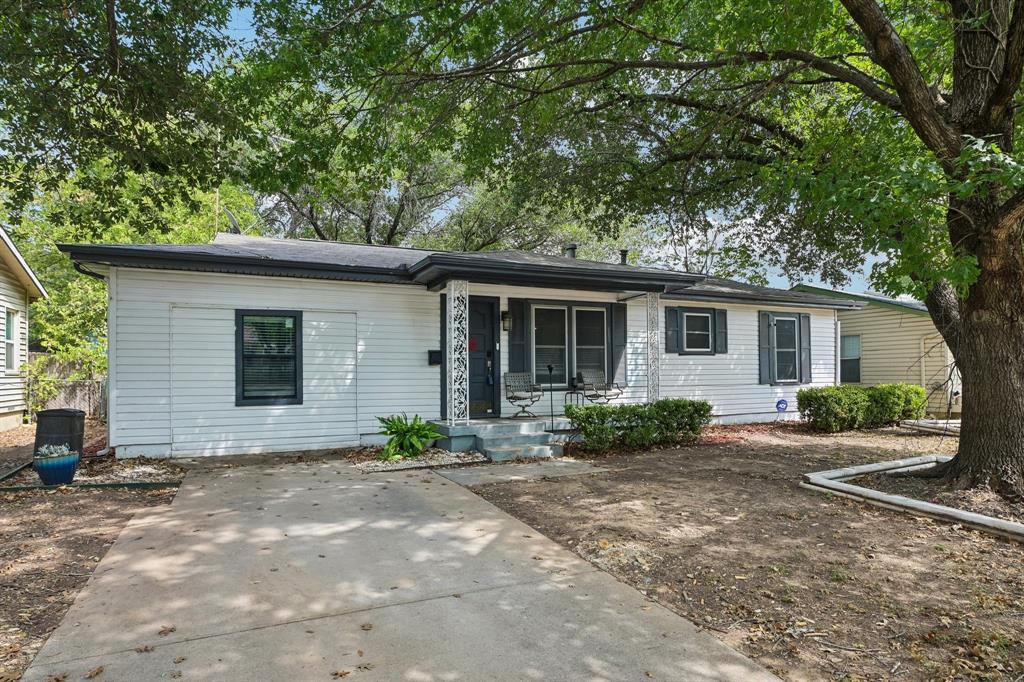 3204 Aurora Street — photo