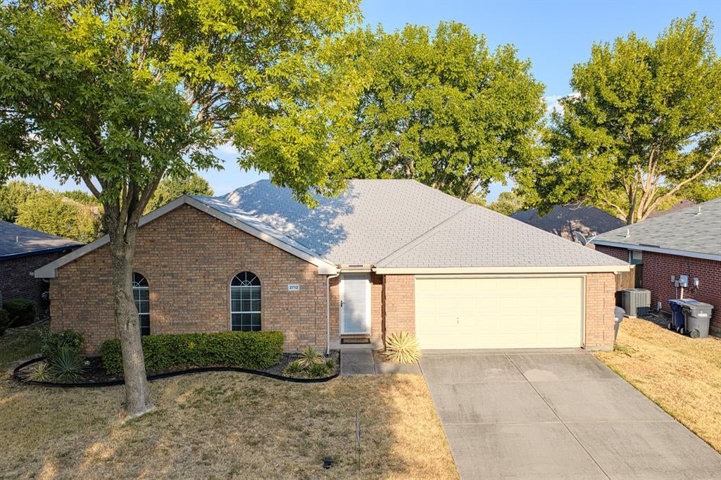 2712 Douglas Drive — photo