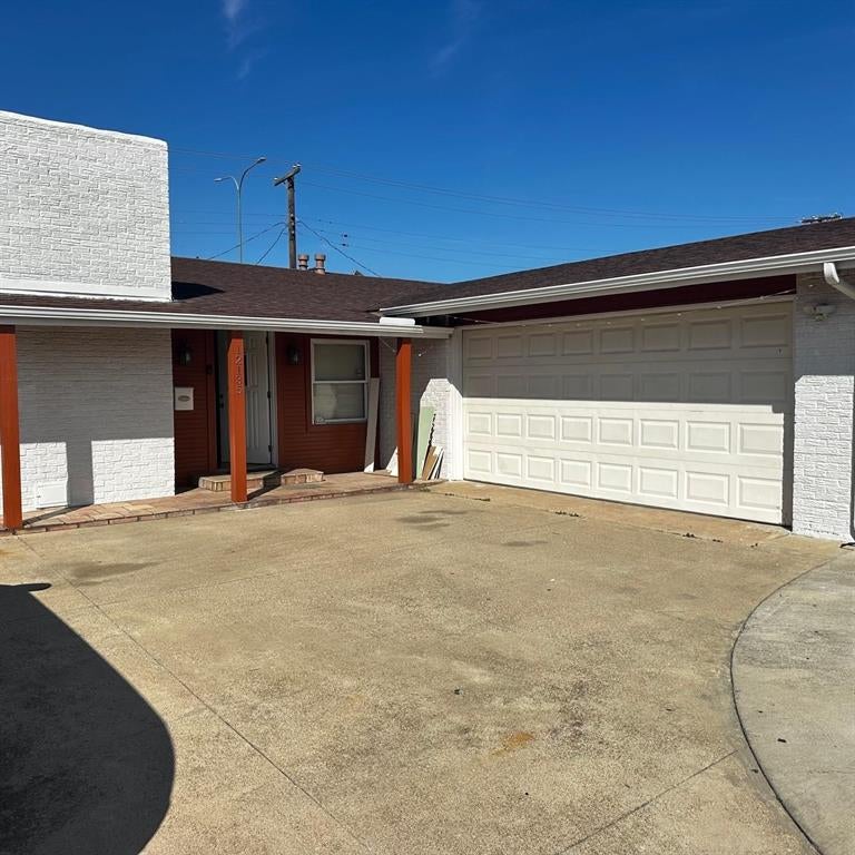 12135 High Meadow Drive — photo