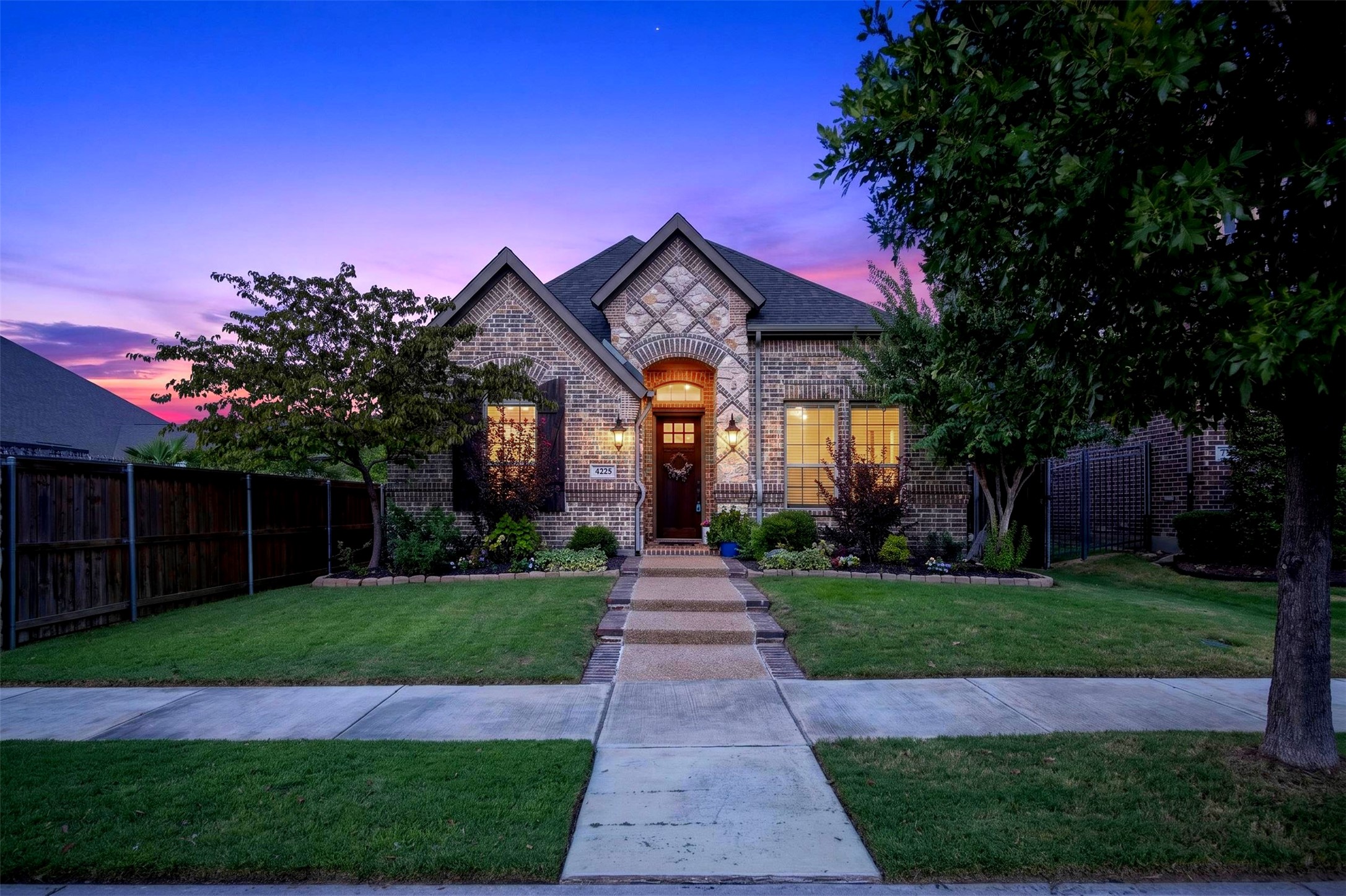 4225 Whispering Willow Way — photo