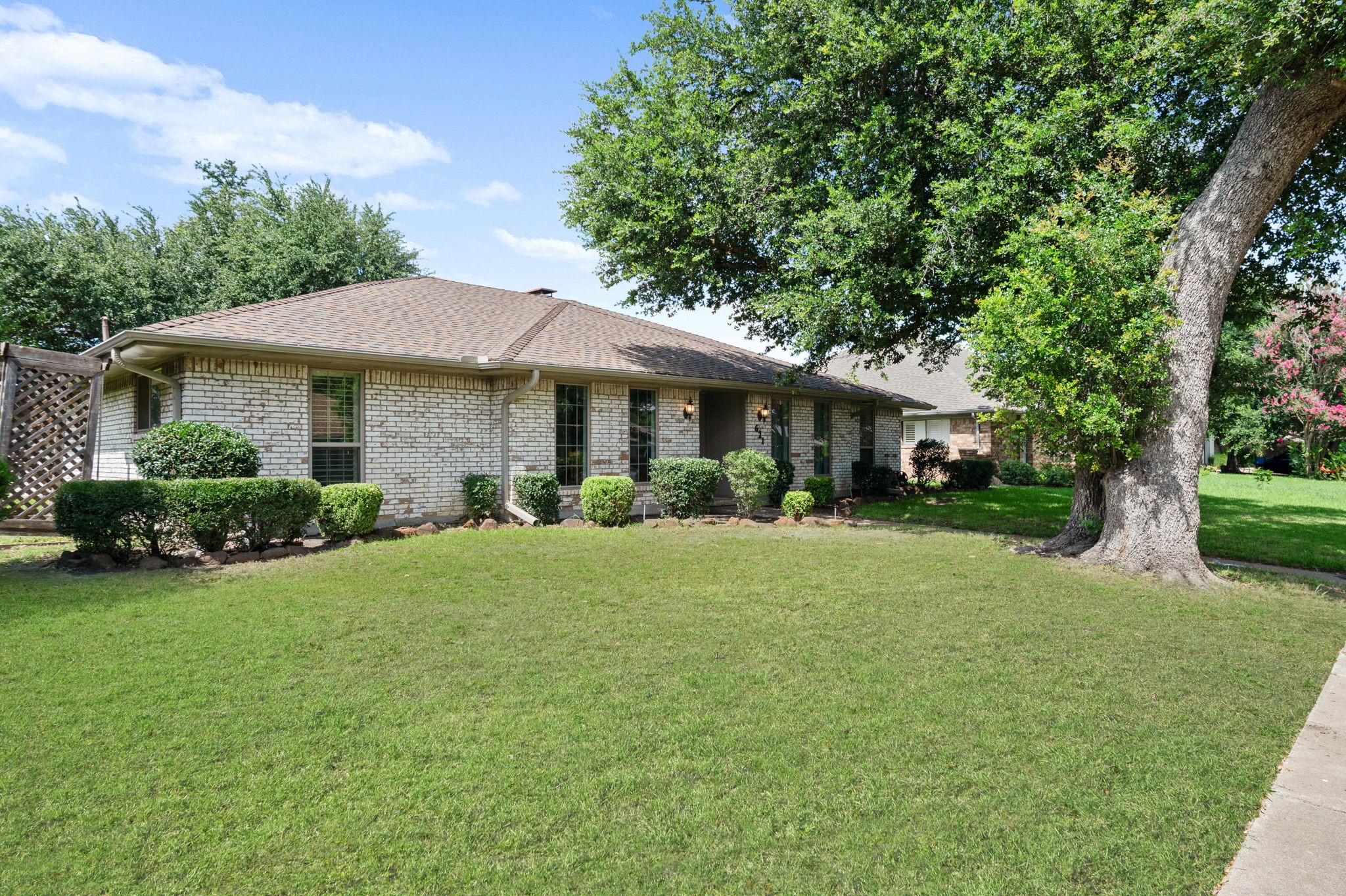 621 Harvest Glen Drive — photo
