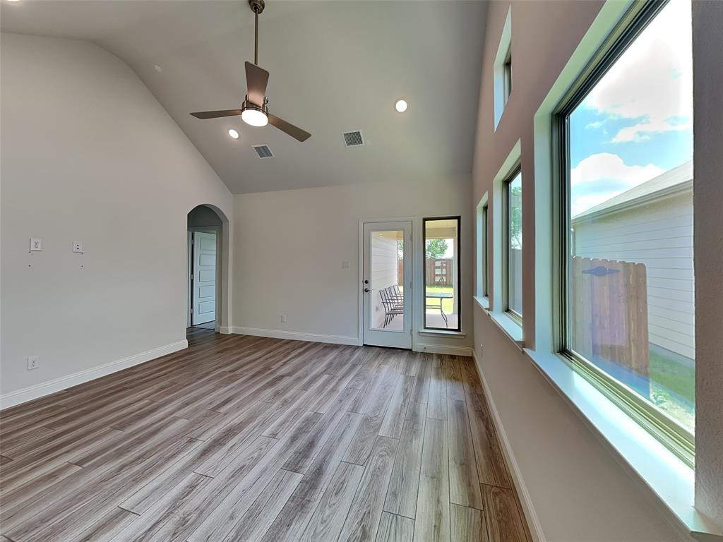 925 King Street — photo