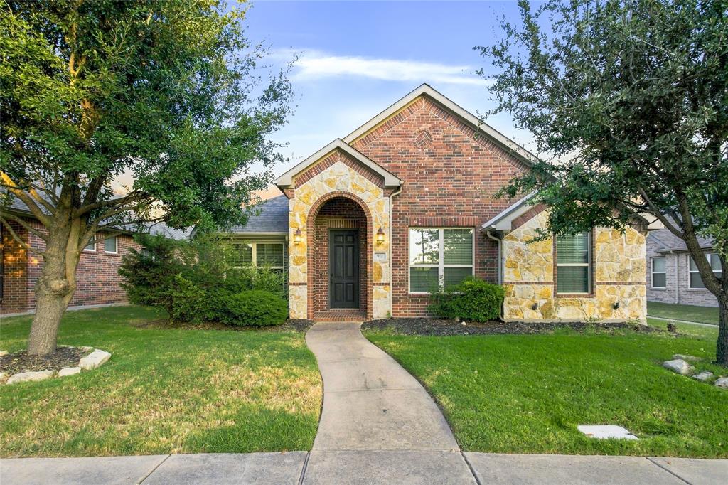 917 Cougar Drive — photo
