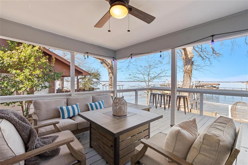 224 Harbor Drive — photo