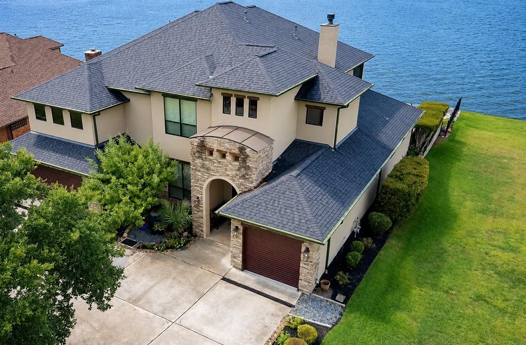 182 April Waters Drive N — photo