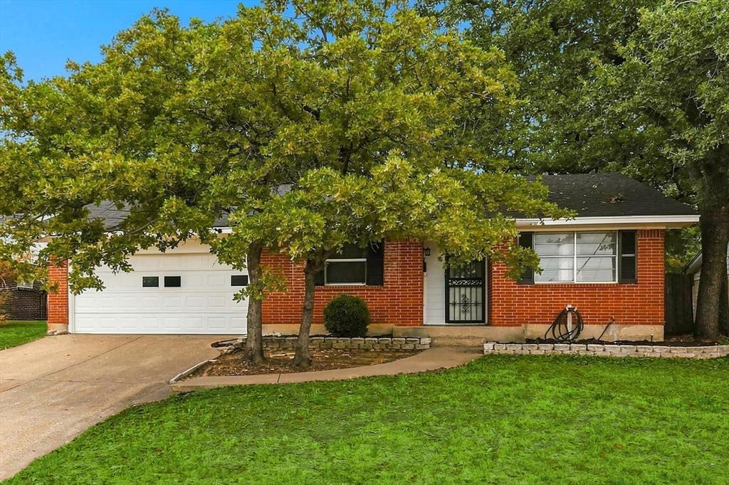1813 Barron Lane — photo