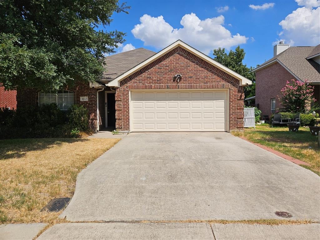1237 Denise Court — photo