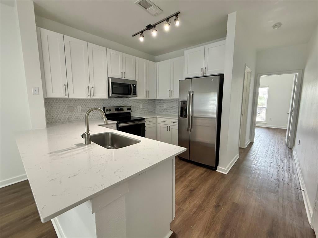 6740 Windhaven Parkway 6031 — photo