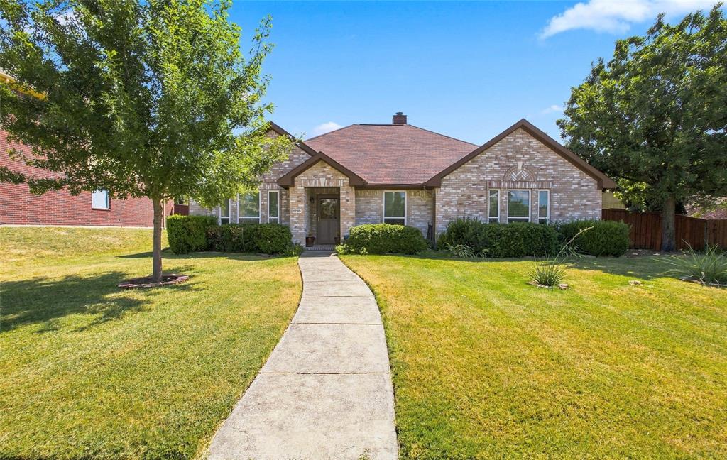 1230 Tralee Lane — photo
