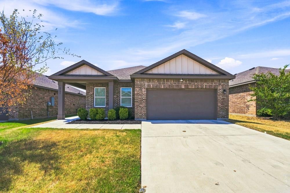 8405 Hawkview Drive — photo