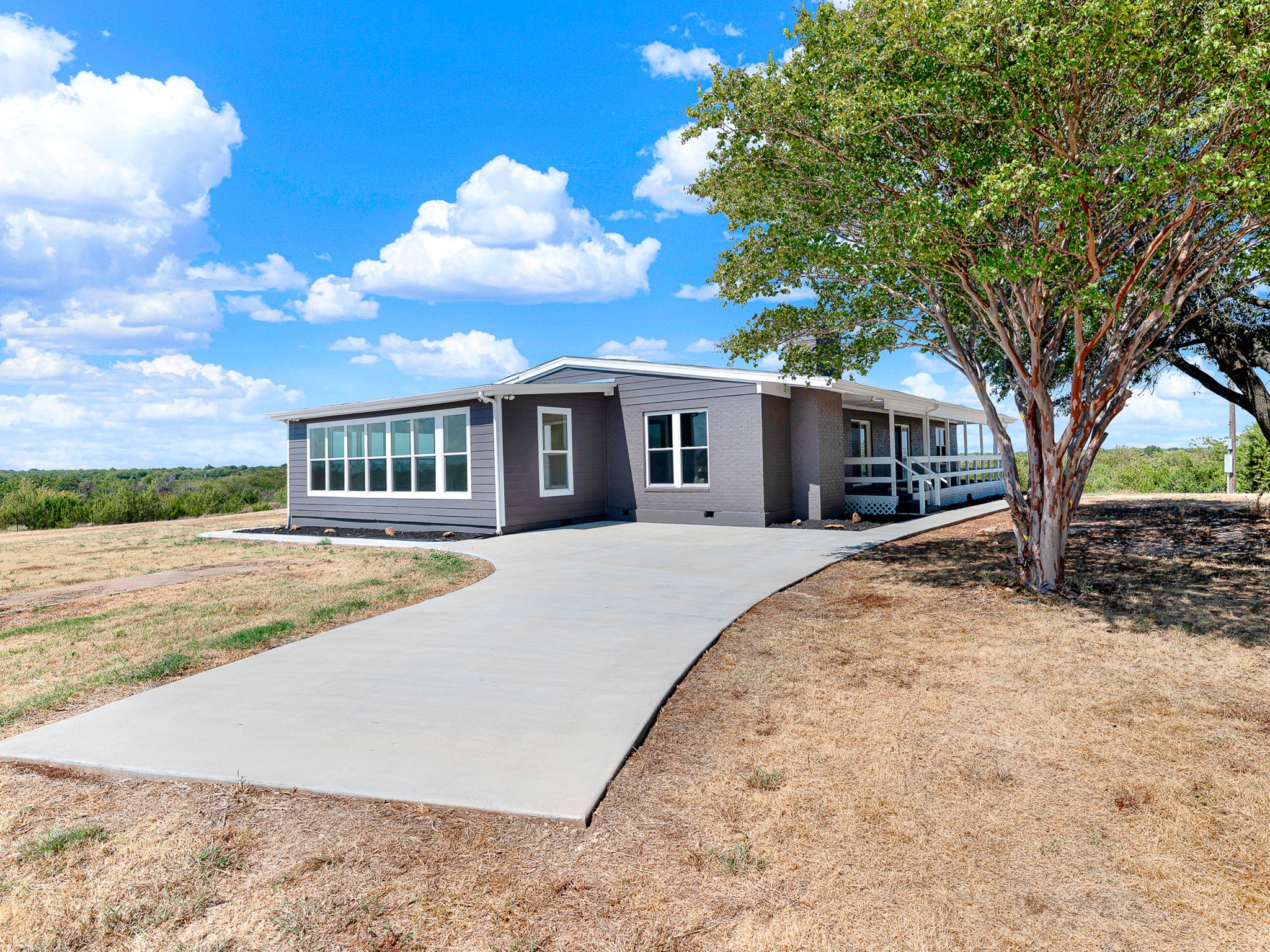8116 Whispering Meadows Road — photo
