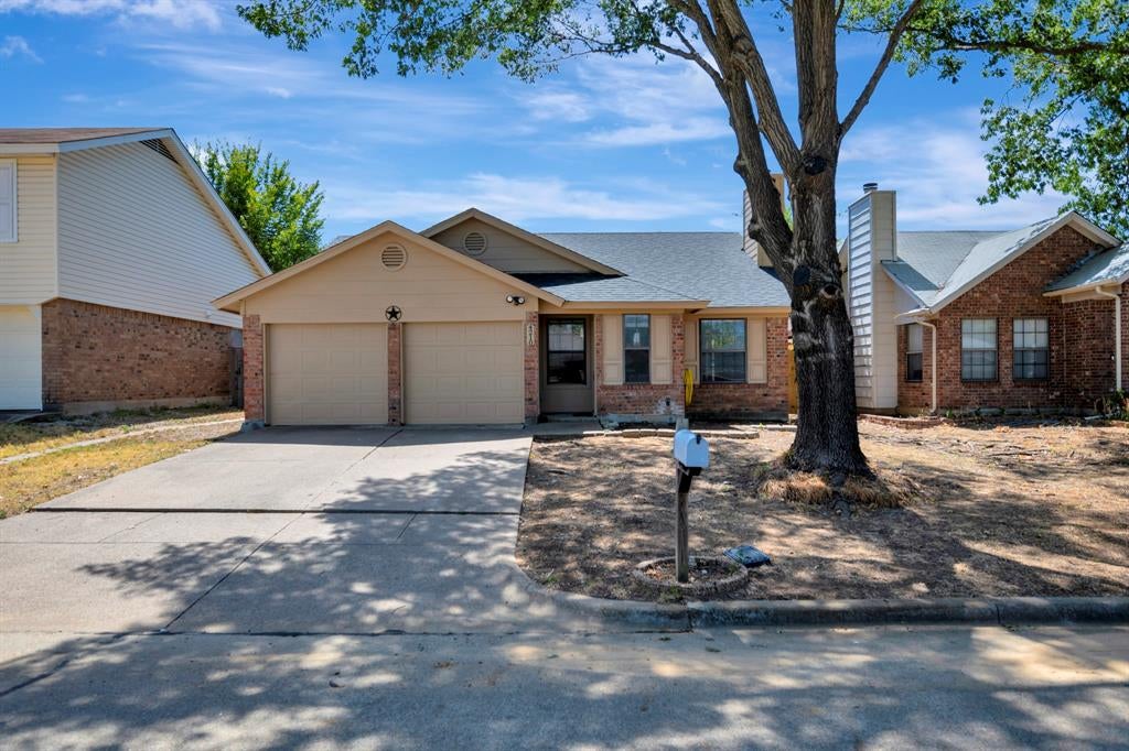 4210 Meadow Park Drive — photo