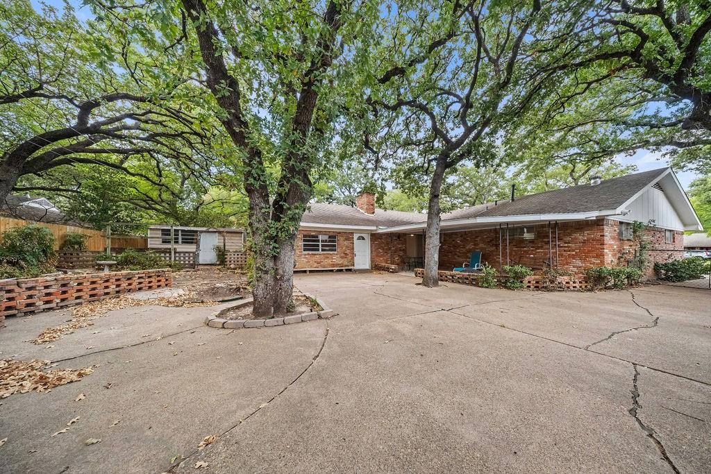 1809 Glenbrook Drive — photo