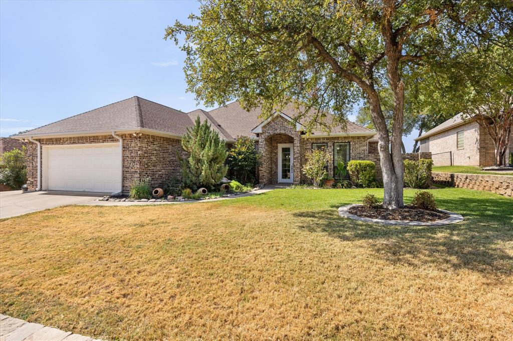 8712 Bellechase Road — photo