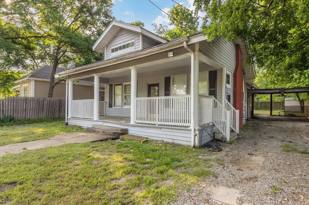 1010 E Cherry Street — photo