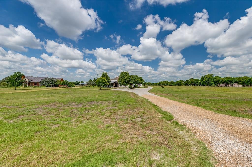 1177 Lone Star Road — photo