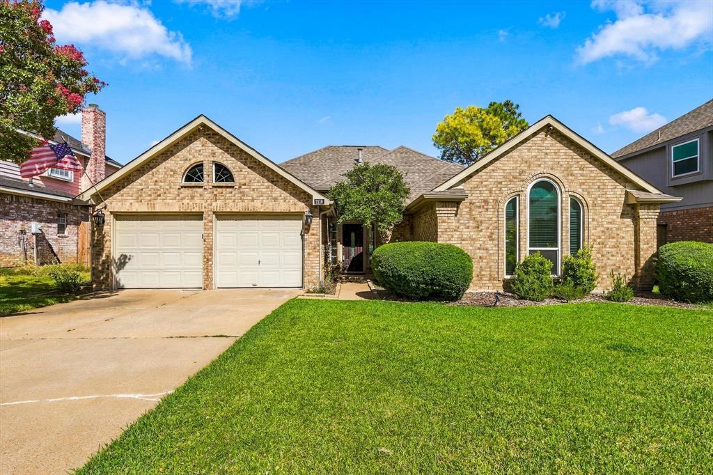 2116 Sheffield Lane — photo