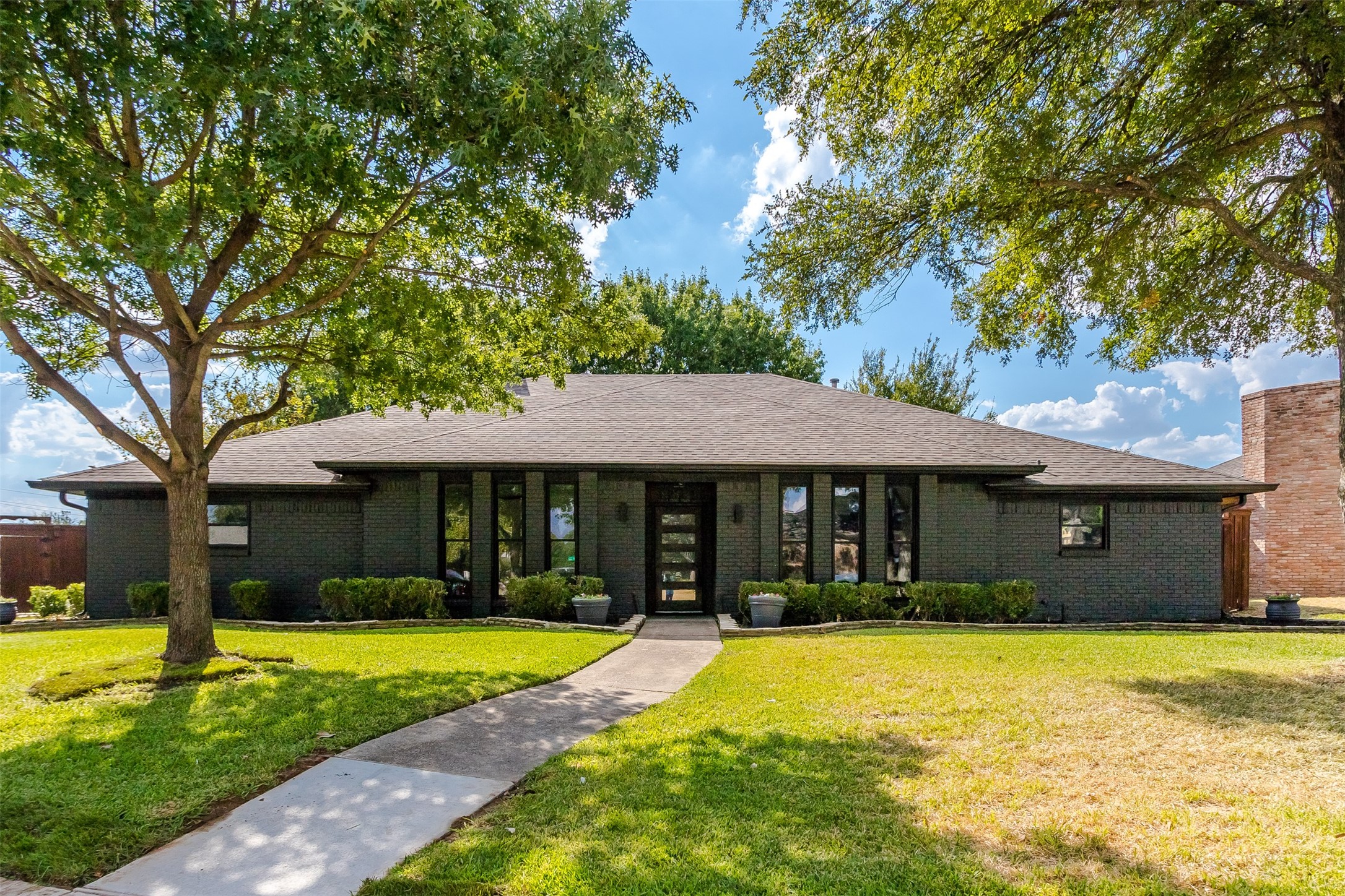 16801 Thomas Chapel Drive — photo