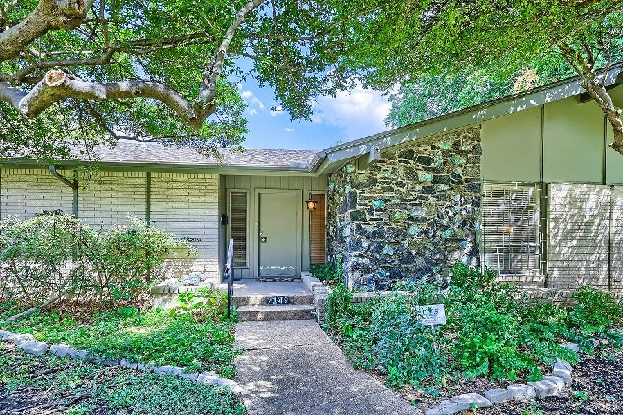 7149 Blairview Drive — photo