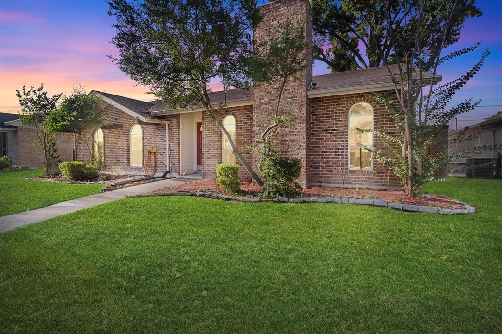2209 Overglen Drive — photo