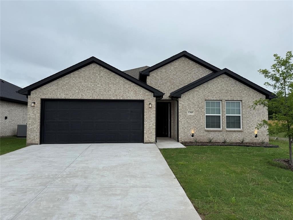 1305 Brad Kellar Drive — photo