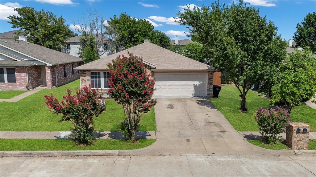 5132 Bedfordshire Drive — photo