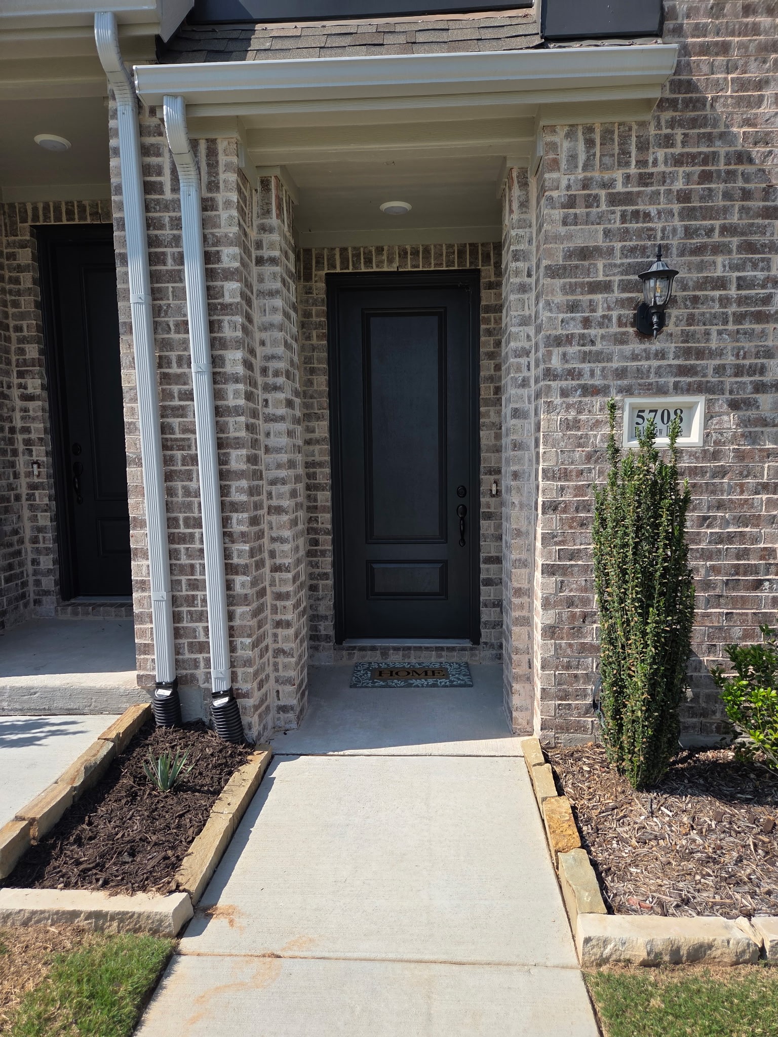 5708 Lakeview Drive — photo