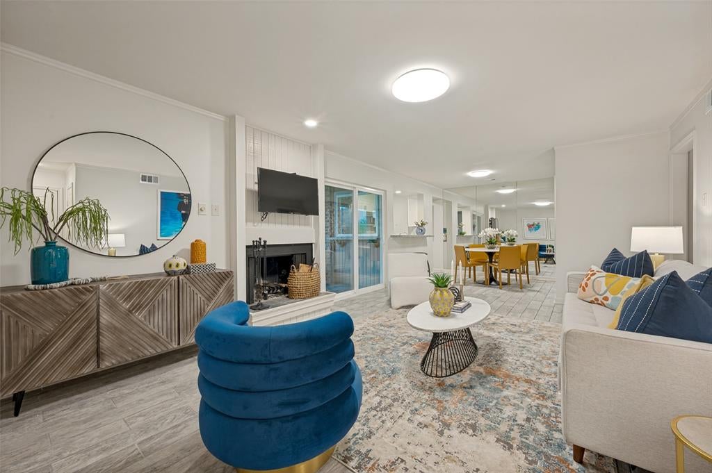 5140 Amesbury Drive 212 — photo