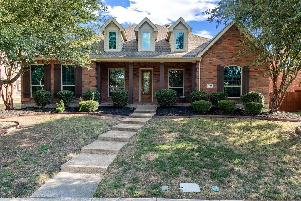 1728 Boxwood Lane — photo