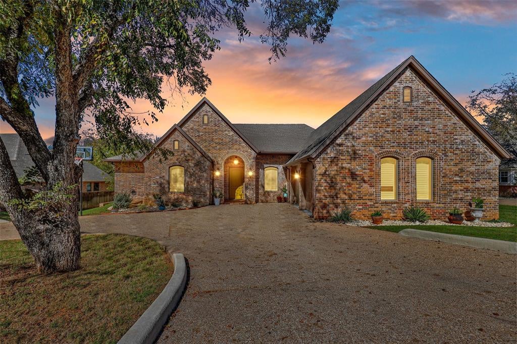 6222 Prospect Hill Drive — photo