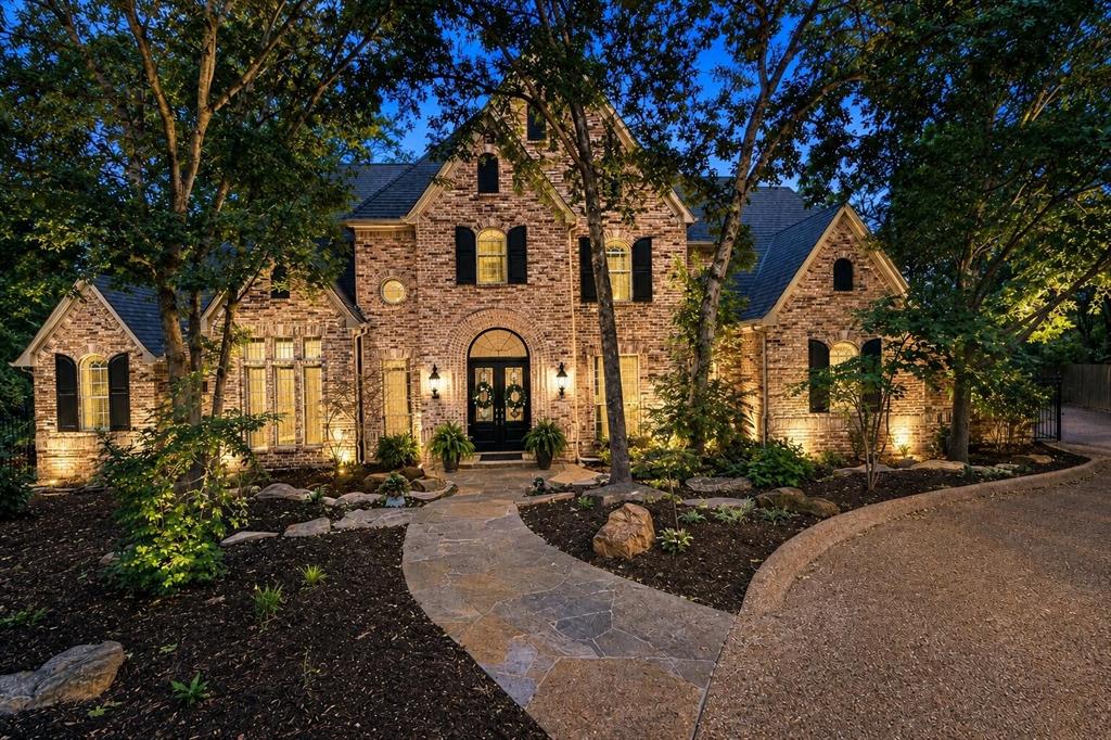 801 Huntington Court — photo