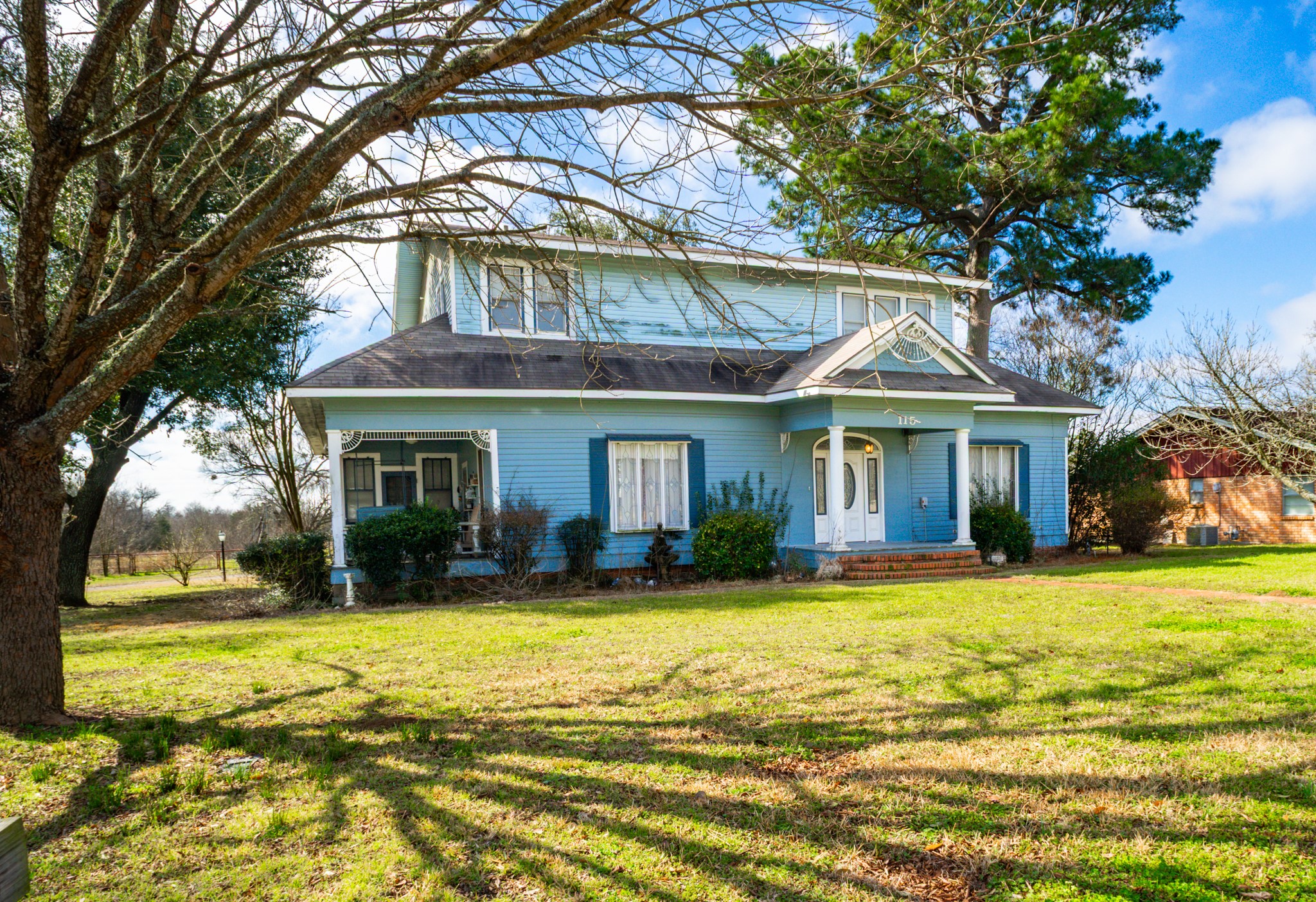115 E Brazos, Wortham, TX 76693 — photo 2