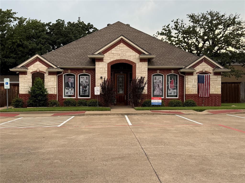 2550 Legacy Point Drive — photo