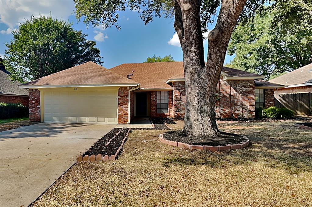 617 Lakewood Lane — photo